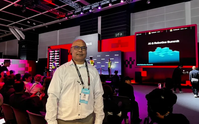 Pay It Now PNG’s Director Maurice at the AI & Robotics Summit stage, Consensus Hong Kong 2026, Hong Kong Convention and Exhibition Centre.